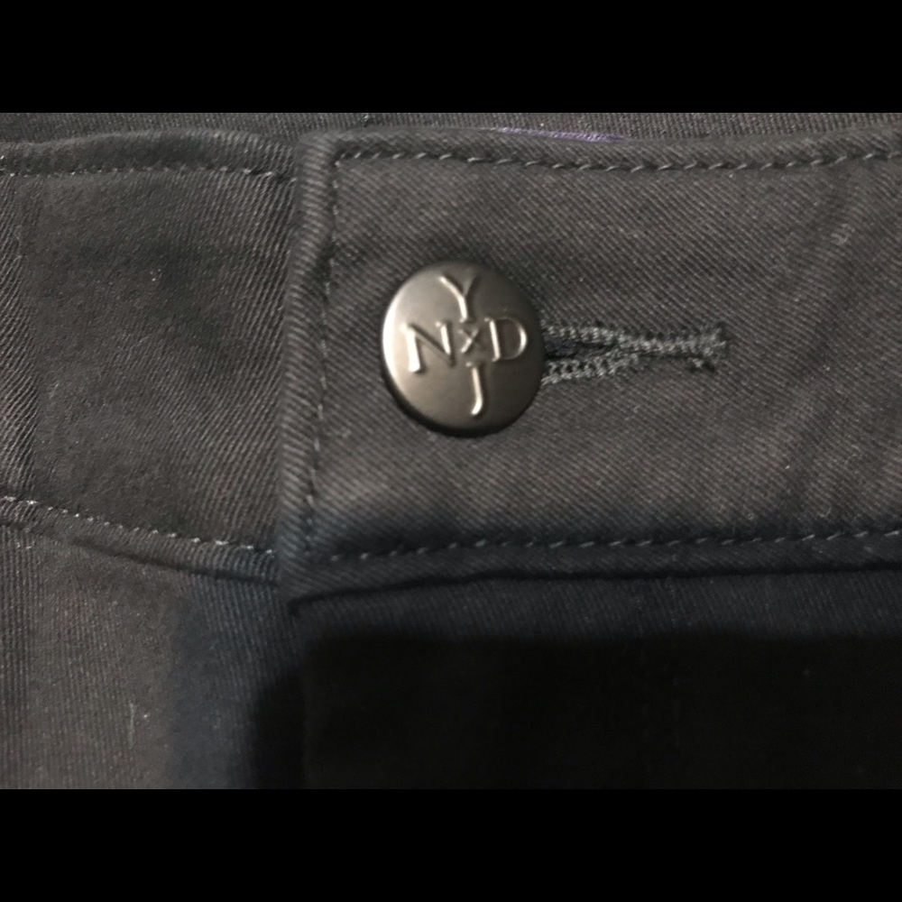 NYDJ... Not Your Daugther‘s Jeans Crop